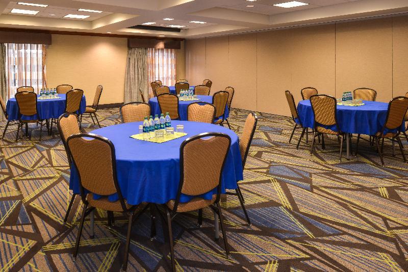 Holiday Inn Express & Suites Nampa - Idaho Center By Ihg מראה חיצוני תמונה